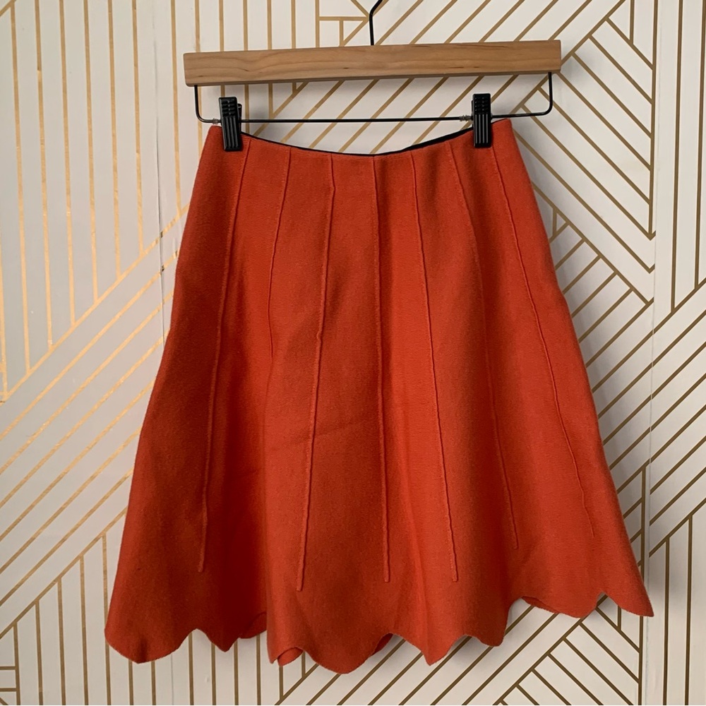 🍀 3/$30 Alphabet knit pleated flowing scalloped hem scallop hem skirt pleat XS